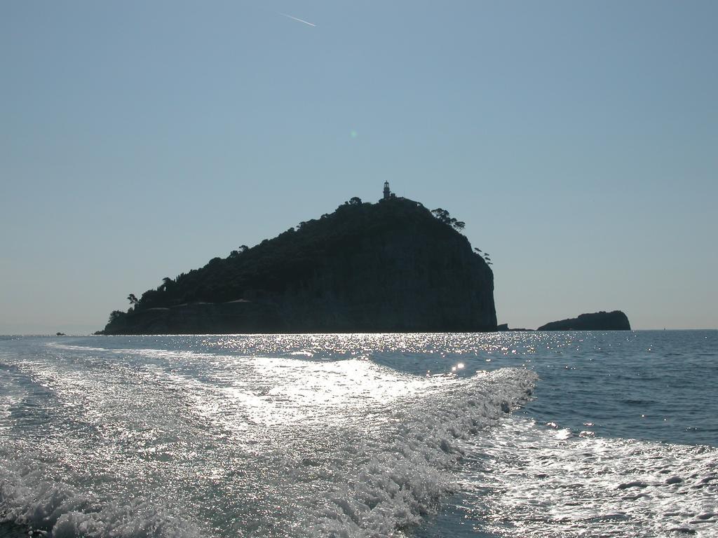 La Perla Del Magra Holidays House Holiday home